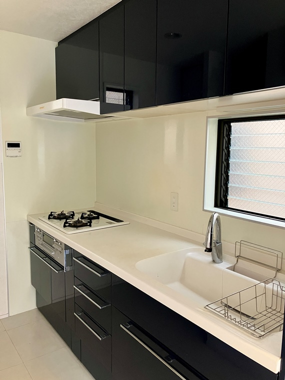 南青山戸建のキッチン