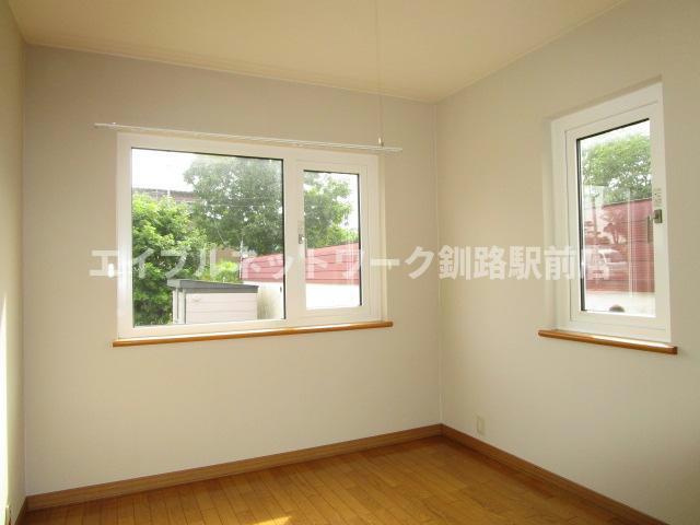 和田ハイツの居間・リビング