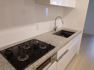 【キッチン】 | ご自宅から現地まで、当社スタッフがお車にて、「お迎え・お送り」をしております。ぜひお気軽にお問い合わせくださいませ♪