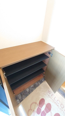 収納力の高いシューズボックス付き
