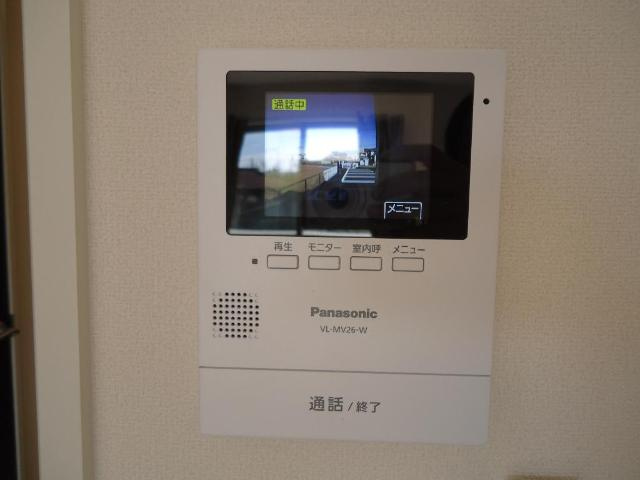 ルルドの内装|カメラ付インターホン