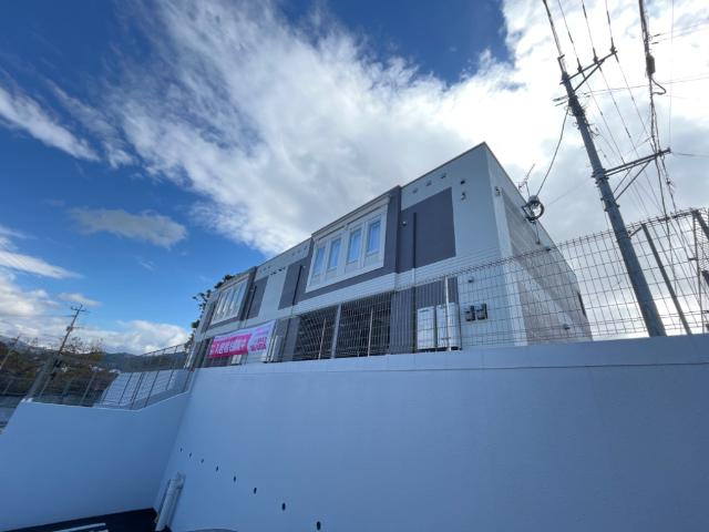 久留米市高良内町のアパートの外観|外観写真（昼）