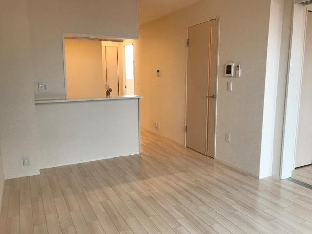 久留米市高良内町のアパートの居間・リビング|リビング