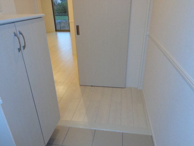 ユニヴァリィ　ルミナスＫⅡの玄関|玄関（イメージ）