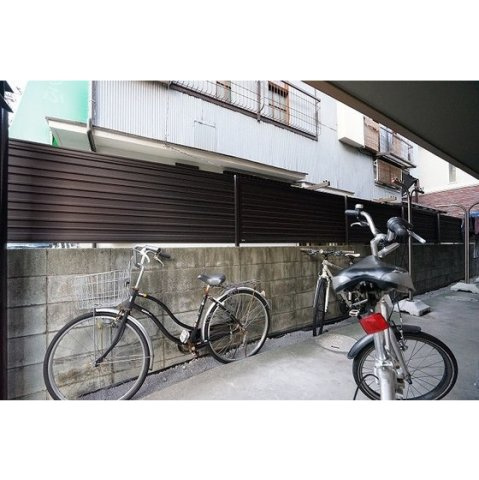 【外観】 | ハレクラニ | 駐輪スペース