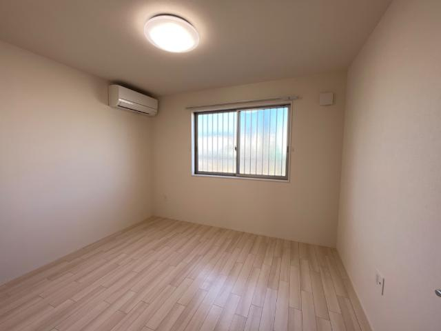 アザレアの内装|洋室