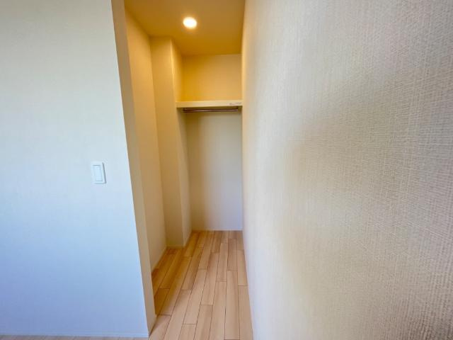 アザレアの収納|ウォークインクローゼット