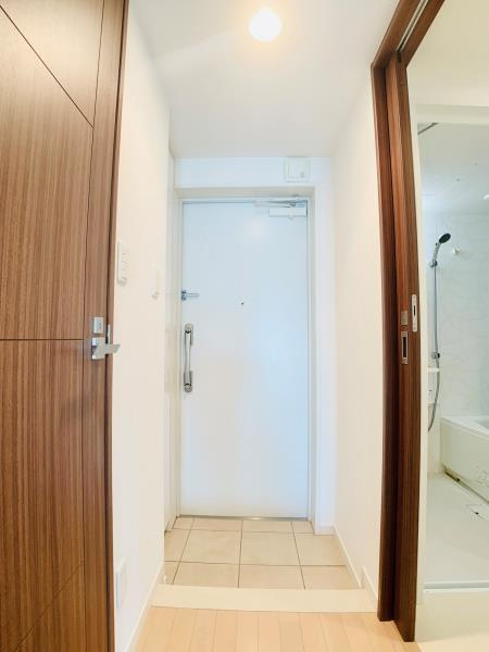 杉船ビル常盤の玄関