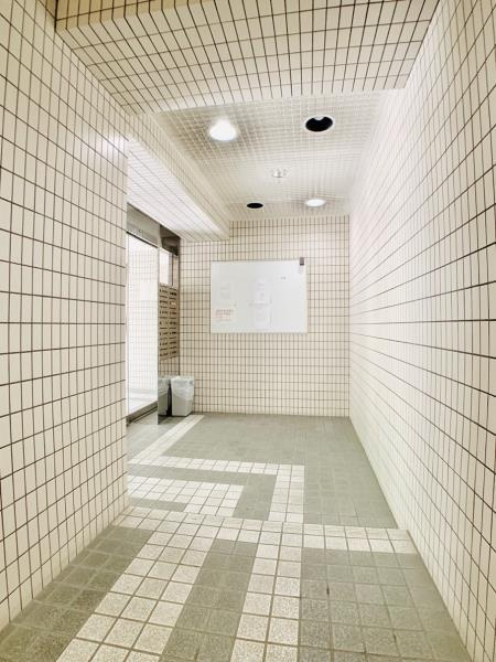 ボナール護国寺のエントランス