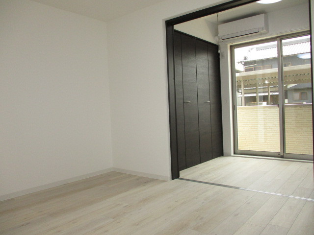 ジーメゾン生駒プレシールの居間・リビング