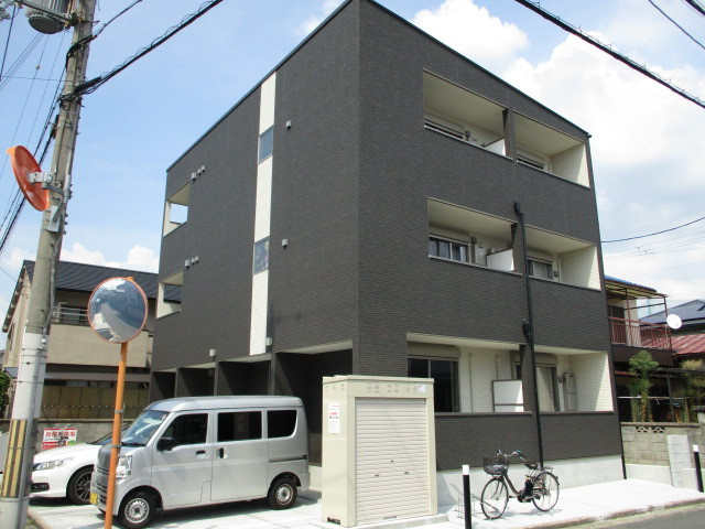 ジーメゾン生駒プレシールの外観