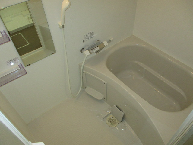 ジーメゾン生駒プレシールの浴室