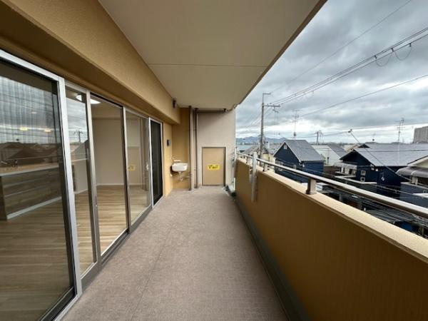 【バルコニー】 | 香里ヶ丘7丁目アーバンライフ