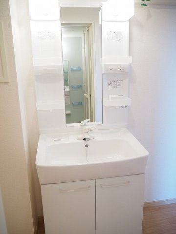 ラ・メールＢの洗面所|忙しい朝には欠かせない洗面所です