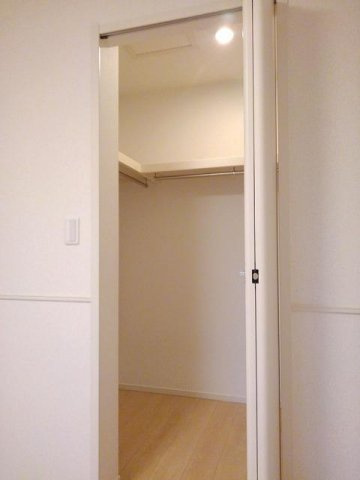 プレジールⅠの収納|ちょっとした収納スペースも充実しています