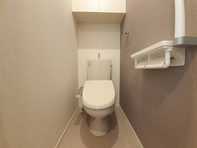 ベルモア向新庄Ⅰのトイレ|コンパクトで使いやすいトイレです