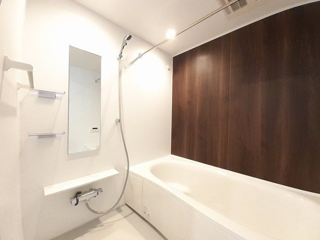 スカイビューⅥの浴室|日々の疲れを癒すお風呂付です