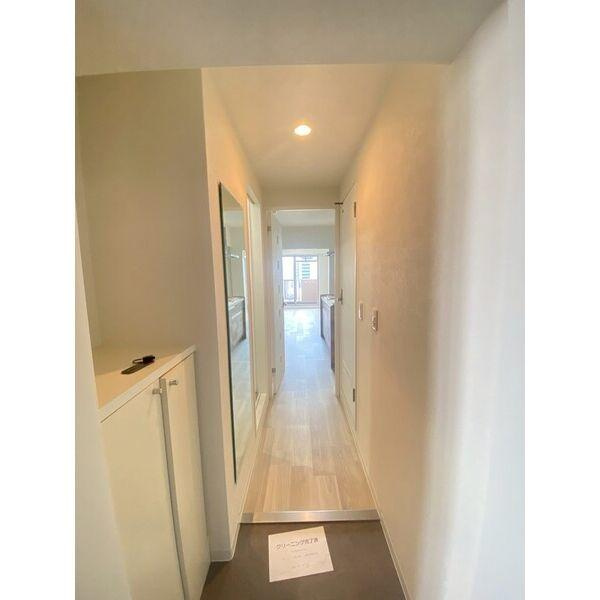 フロンティアタワー九条1の玄関