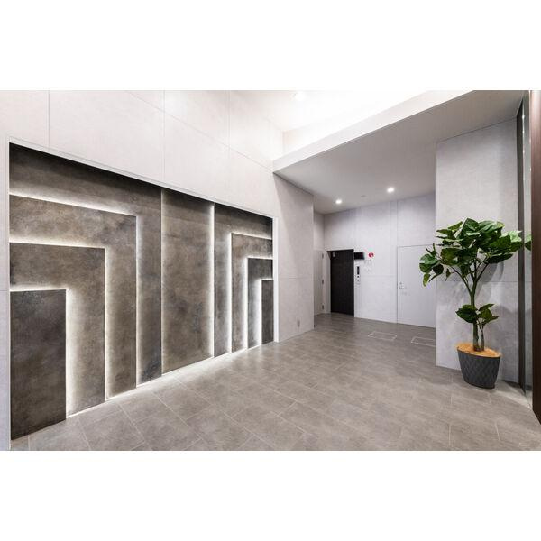 フロンティアタワー九条1のエントランス