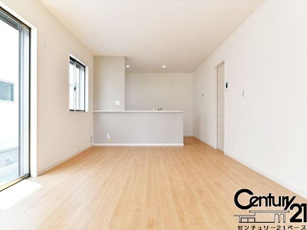 リーブルガーデン法蓮町 １号棟 ／新築一戸建の内観：施工例|■ペアガラス使用で結露の心配もありません！■