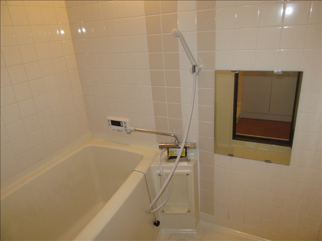 マリオン大曽根の浴室