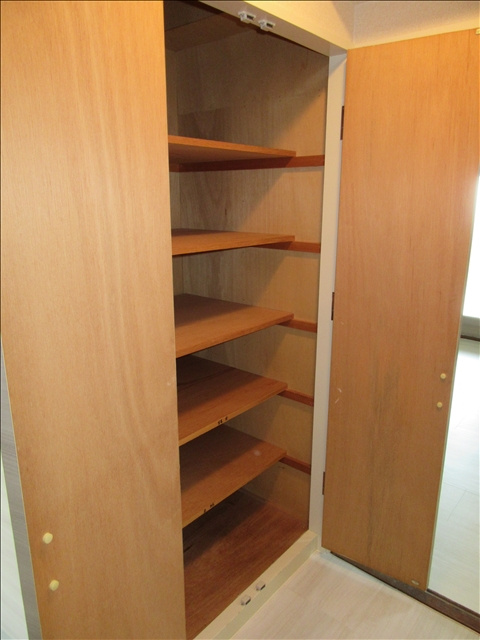 マリオン大曽根の収納