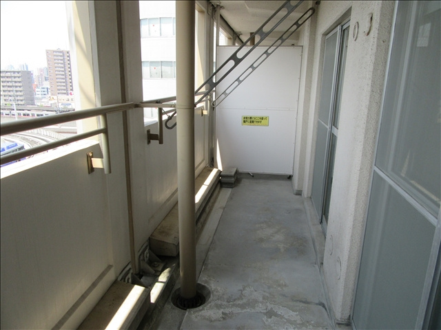 マリオン大曽根のバルコニー