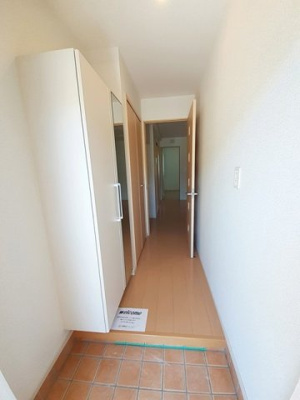 【玄関】 | クローバーヒルズＢ