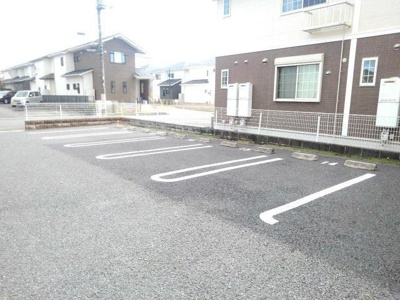 【駐車場】 | ジェルメ