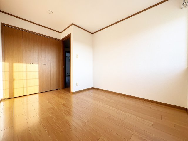 【寝室】 | チェリークイーン