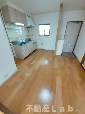 アーバンハイツの居間・リビング