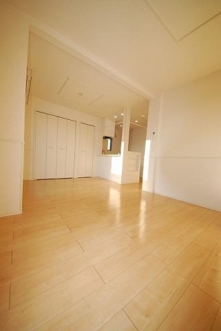 メゾン　ド　ソラＡの居間・リビング