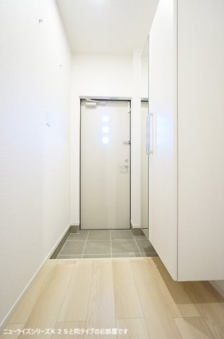 クレメント岩出Ｃの玄関