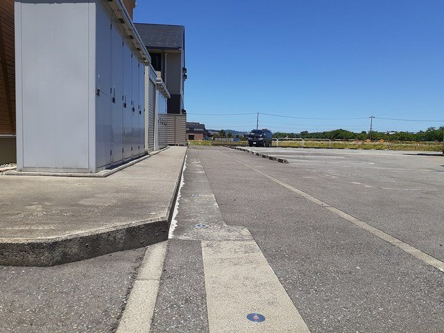 フェリオの駐車場