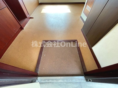 【玄関】 | グローリア高井田