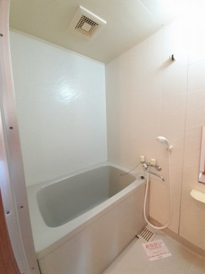 【浴室】 | カーサフェリスＢ | コンパクトで使いやすいお風呂です