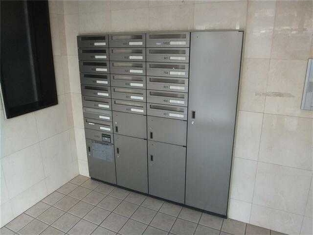 藤カルティエのロビー