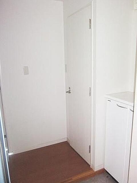 藤カルティエの玄関