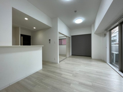 【居間・リビング】 | デレクト・ビュー上町台 | 同マンション別部屋　参考写真