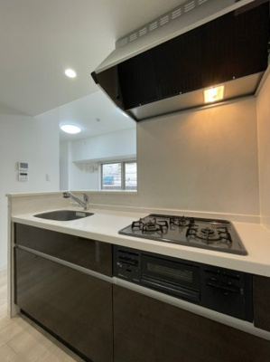 【キッチン】 | デレクト・ビュー上町台 | 同マンション別部屋　参考写真