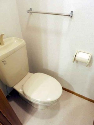 【トイレ】 | リフティー井上Ｂ | 清潔感のあるトイレです