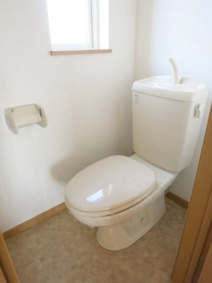 【トイレ】 | メゾン・ソレーユ | ゆったりとした空間のトイレです