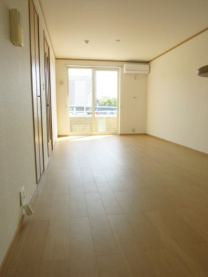 【居間・リビング】 | メゾン・ソレーユ | 中はこのようになっています