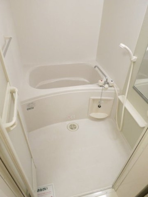 【浴室】 | メゾン・ソレーユ | 落ち着いた空間のお風呂です