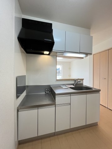 Ｐｉｎｅ　Ｃｏｕｒｔ（パインコート）のキッチン