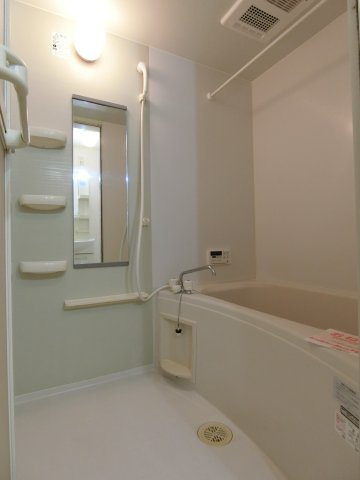 グッド　ヒルズ　２番館の浴室
