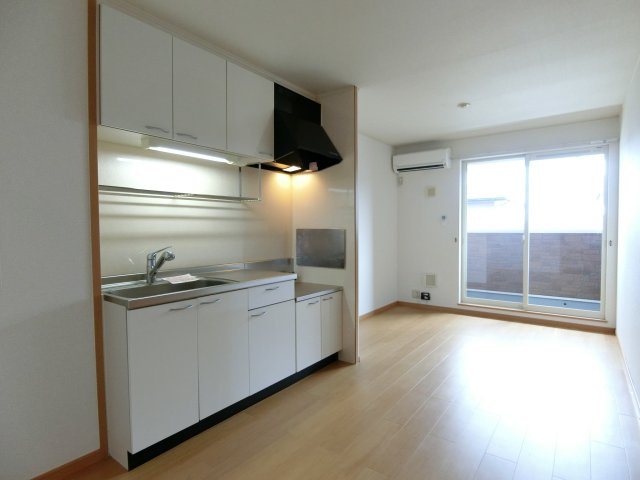 グッド　ヒルズ　２番館の居間・リビング