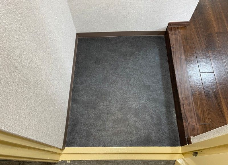 長沼ビルの玄関