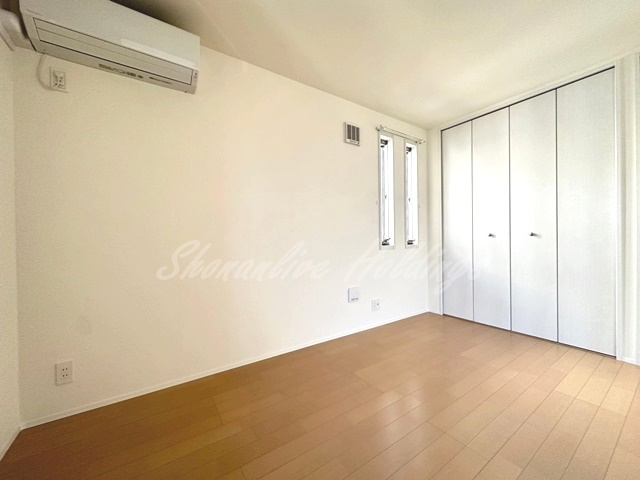 鎌倉市岩瀬のアパートの寝室