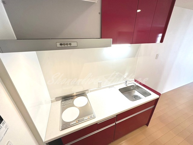 鎌倉市岩瀬のアパートのキッチン